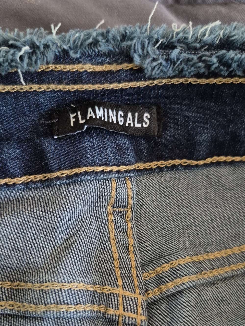 Flamingals Jeans Size M - Picture 5 of 10